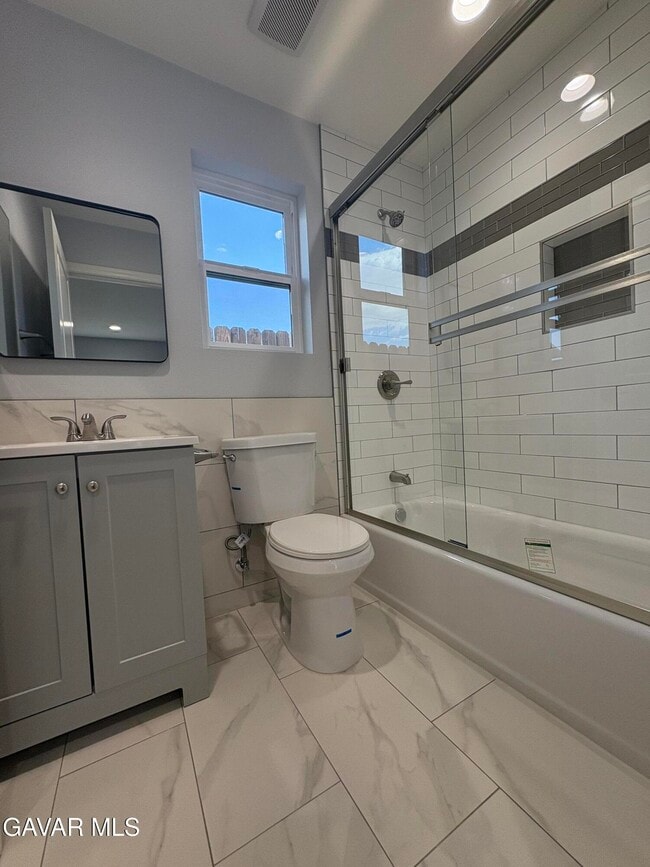 Photo - 2137 Estrella Ct