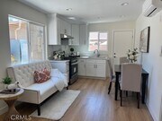 Photo - 419 S Heliotrope Ave House