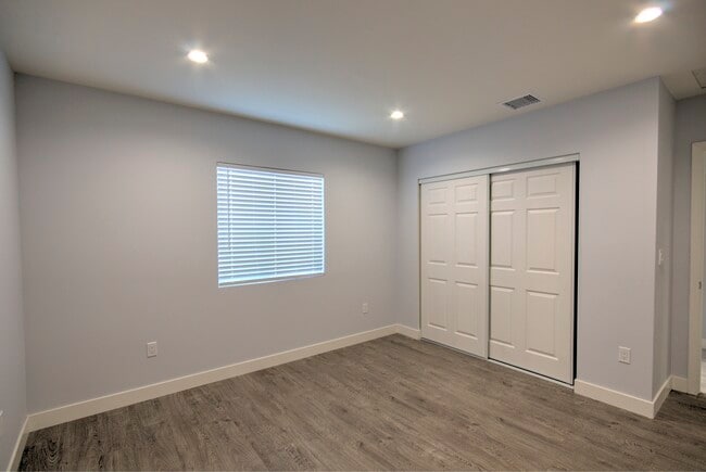 Photo - 14604 Cohasset St