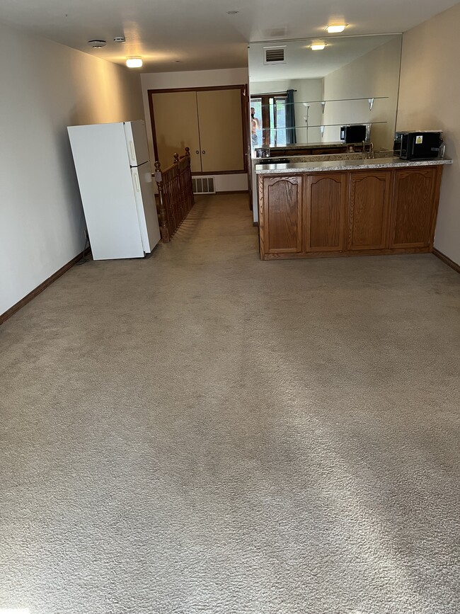 Building Photo - 17200 Newhope St Unit Los Cab Studio