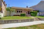 Photo - 614 11th St House