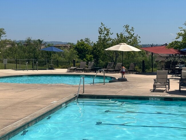 Photo - 2860 Escala Cir