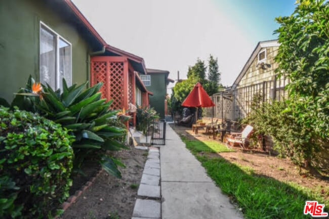 Photo - 1112 Ocean Park Blvd Unit A