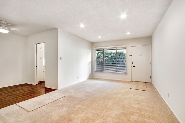 Photo - 1047 2nd St Unit 7
