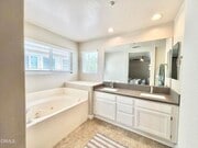 Photo - 818 Navigator Way