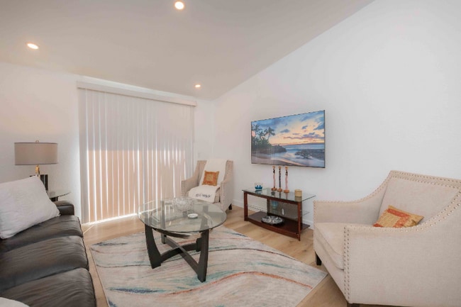 Photo - 4060 Porte La Paz Unit 29