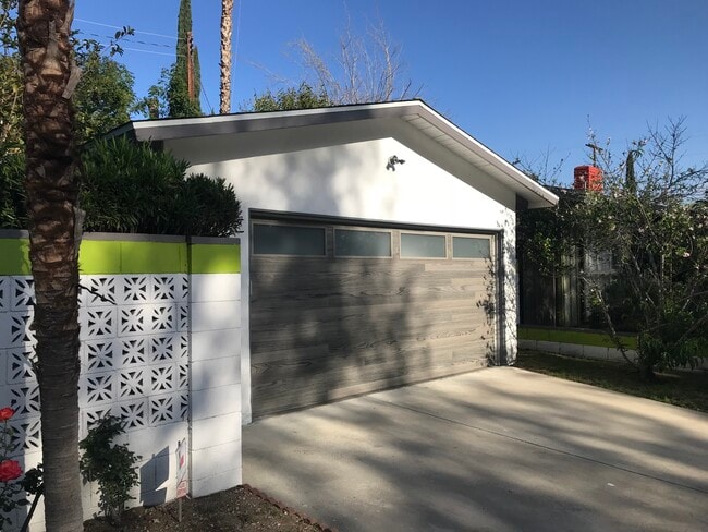 Photo - 22701 Martha St