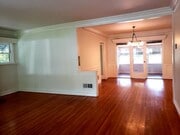 Photo - 1710 Oakwood St House