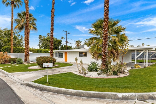 Building Photo - 45720 Abronia Trail