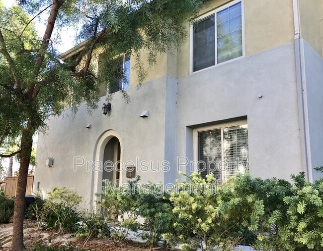 Building Photo - 1724 Rolling Water Dr