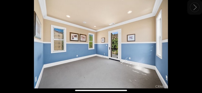 Photo - 19668-19663 Three Oaks Ln