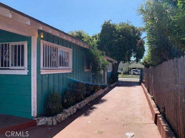 Building Photo - 3209 W 110th St