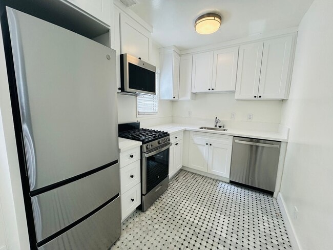 Photo - 738 Washington Blvd Unit 738.5