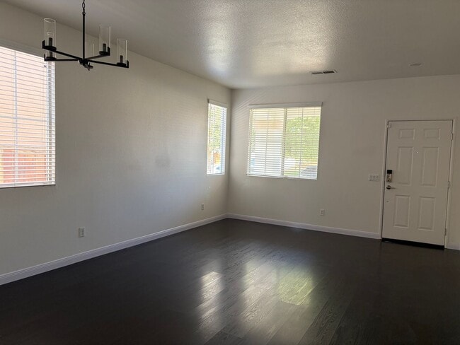 Photo - SINGLE STORY HOME LEASE AVAILABLE IN MENIFEE!!!