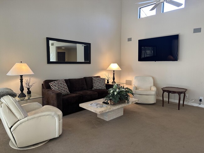 Photo - 261 Santa Barbara Cir