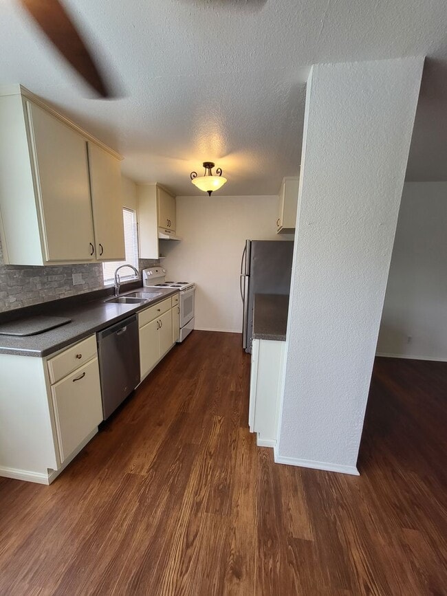 Affordable and Pet Friendly - Affordable and Pet Friendly Condo