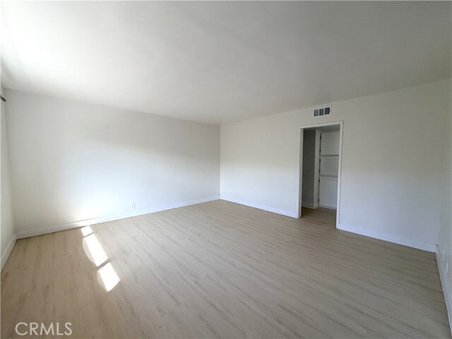 Photo - 11523 Menlo Ave Unit D