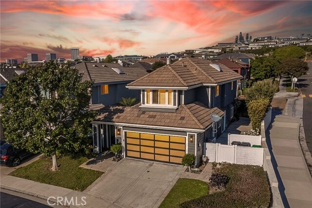 Building Photo - 2750 Point Del Mar