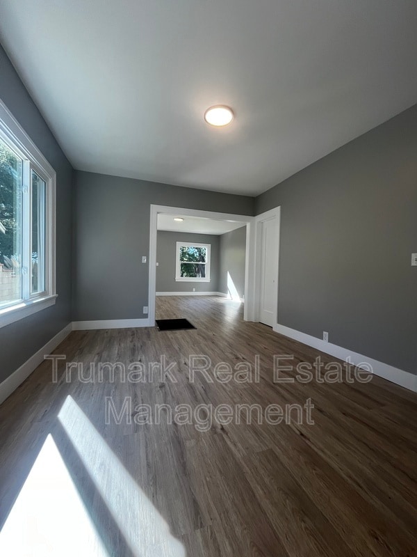 Photo - 1349 Elizabeth St