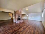 Photo - 5336 Josie Ave