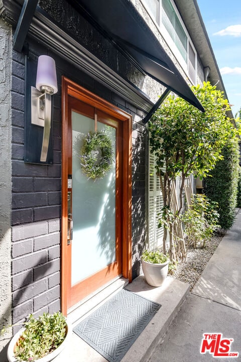 Photo - 4443 Saugus Ave Unit 3