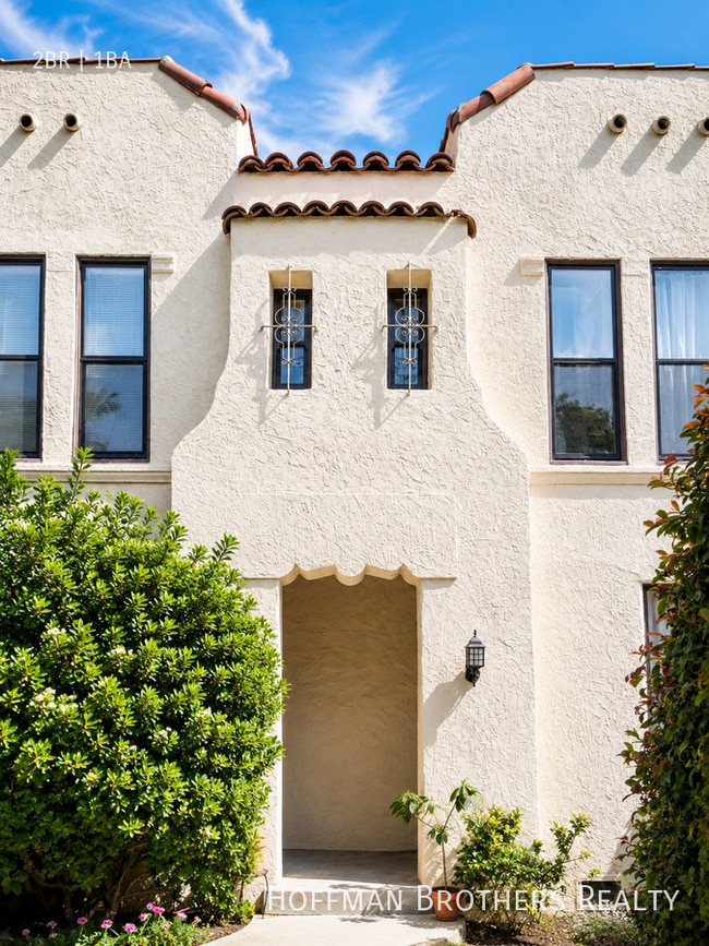 Photo - 4526 Edgewood Pl Unit 4526 1/2