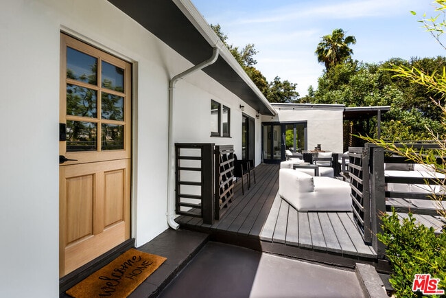 Photo - 3375 Coldwater Canyon Ave