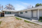 Photo - FULLY UPDATED 2 Bedroom/ 2 bathroom condo ...