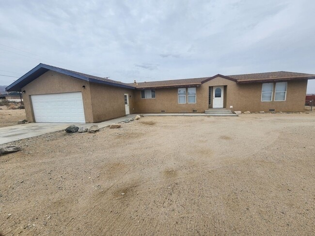 4 Bedrooms in Hansen Tract - 4 Bedrooms in Hansen Tract House