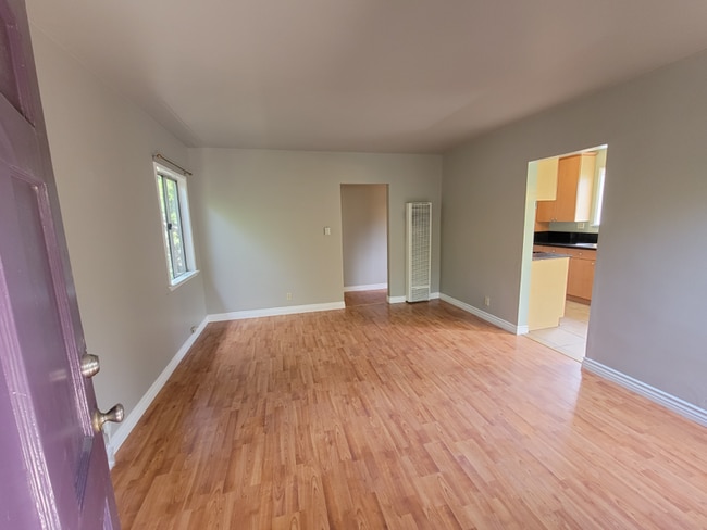 Building Photo - 1439 S Sierra Bonita Ave