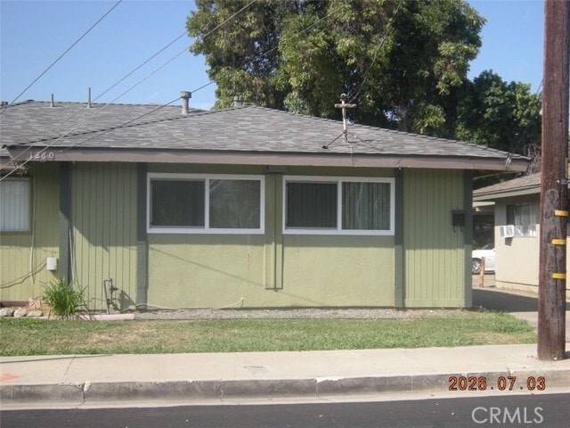 Building Photo - 1260 Superior Unit C