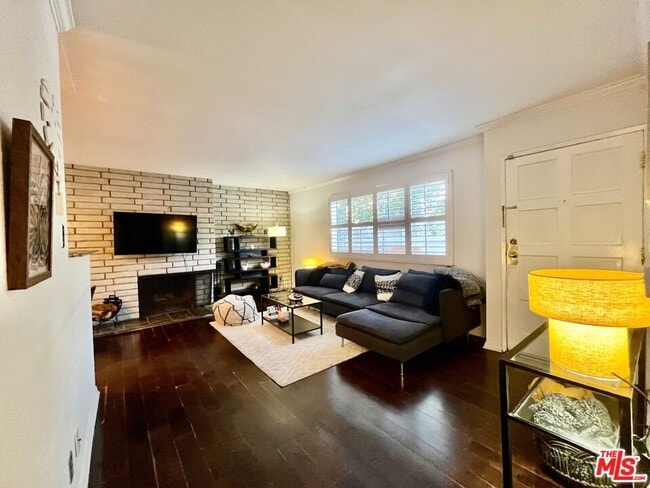 Photo - 828 5th St Unit 2