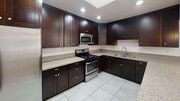 Photo - 7BD/3BA, Big Driveway!! House