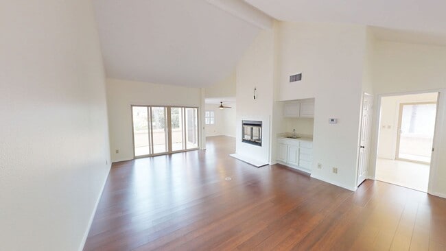 $500 OFF MOVE IN SPECIAL | Exclusive Comm... - $500 OFF MOVE IN SPECIAL | Exclusive Comm... House