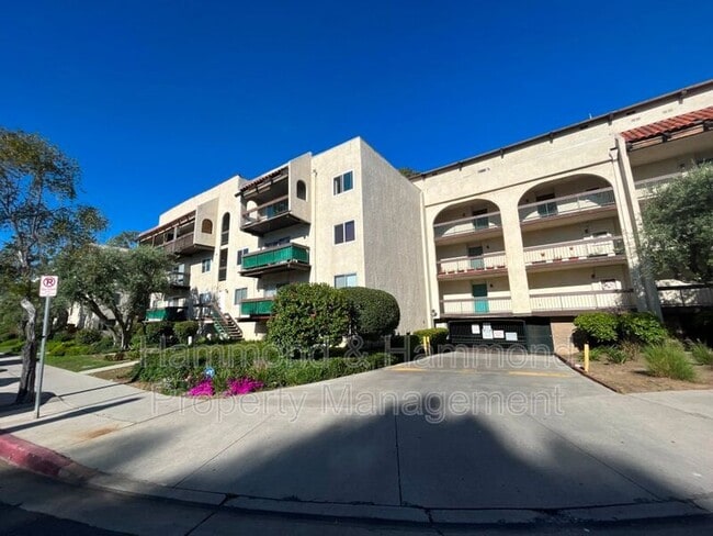 Photo - 5460 White Oak Ave Unit #G334