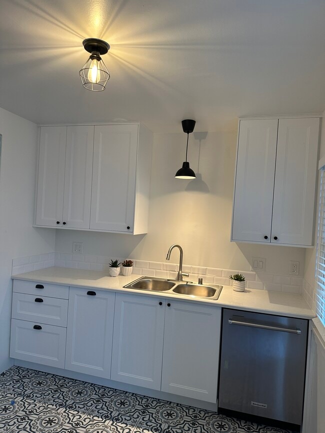 Photo - 1849 S Beverly Glen Blvd Apartments Unit 1849 1.5