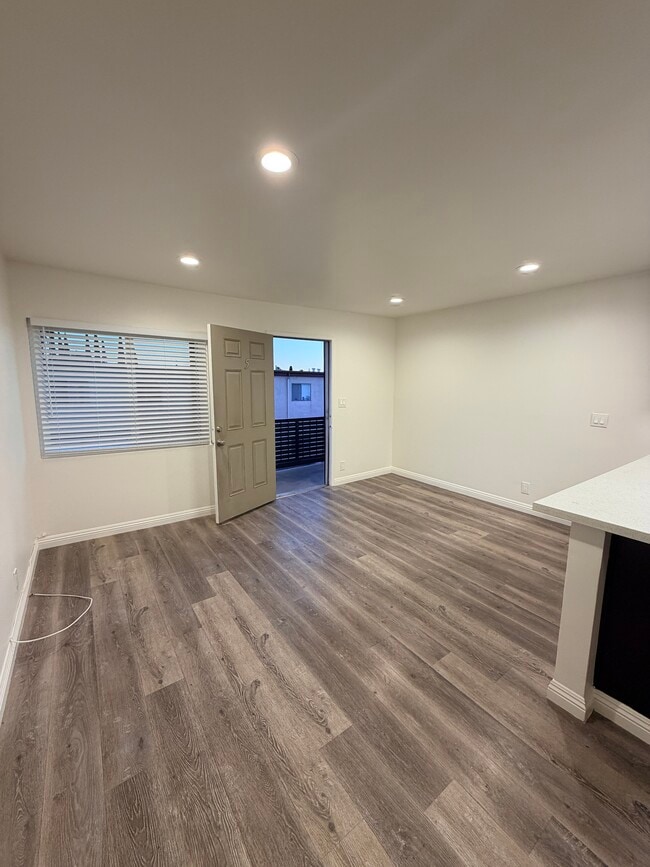 Photo - 278 E Washington Blvd