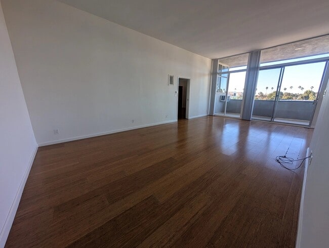 Photo - 11936 Darlington Ave Unit 304