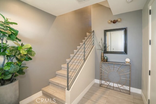 Photo - 162 W Robinson Ave