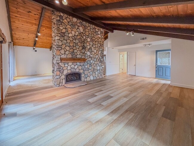 Photo - 5142 Sandpiper Way