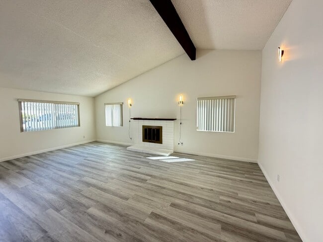 Photo - 3 bed, 2 bath single story home in West Hills