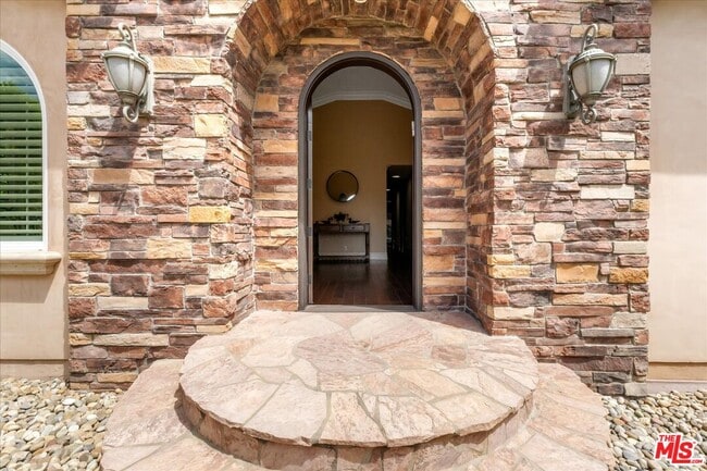 Photo - 5310 Leghorn Ave