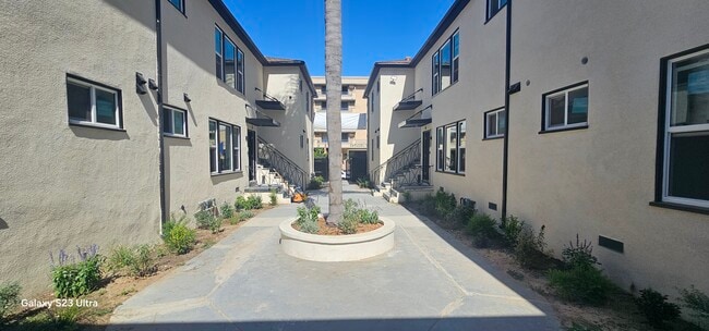 Photo - 537 S Catalina St Unit 1