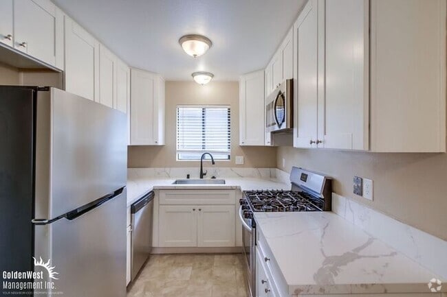 Building Photo - Charming 2Bdm 1Ba Apartment in the North P...