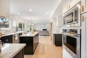 Photo - Executive Style Living .... House