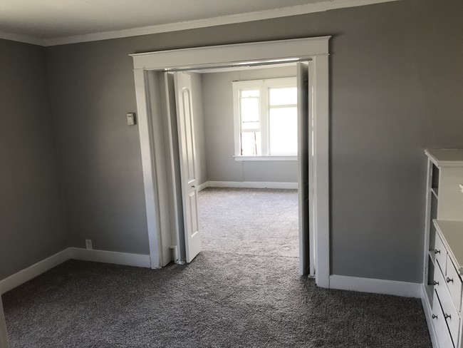 Photo - 509 N Virginia Ct Apartment