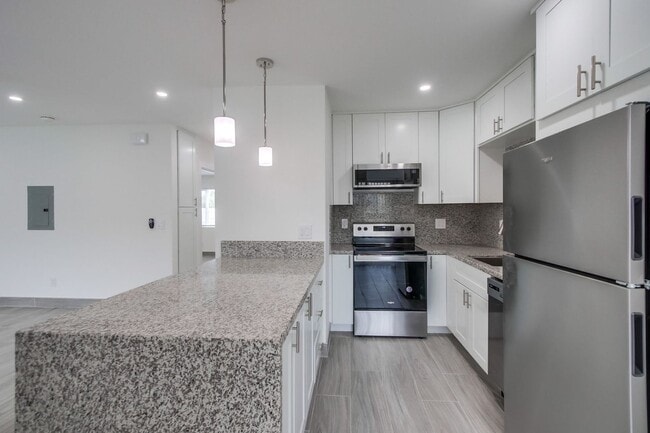 Building Photo - 3603 King St Unit D