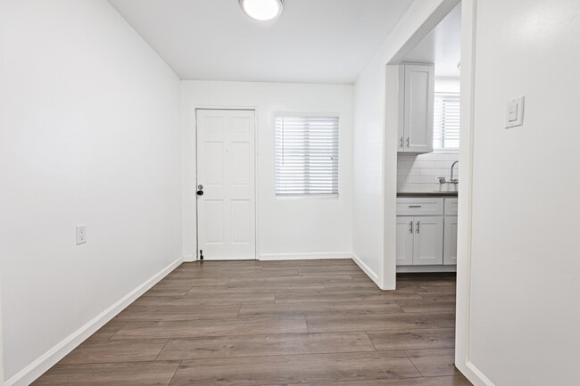 Dining Area - 278 Ash Ave Unit 278