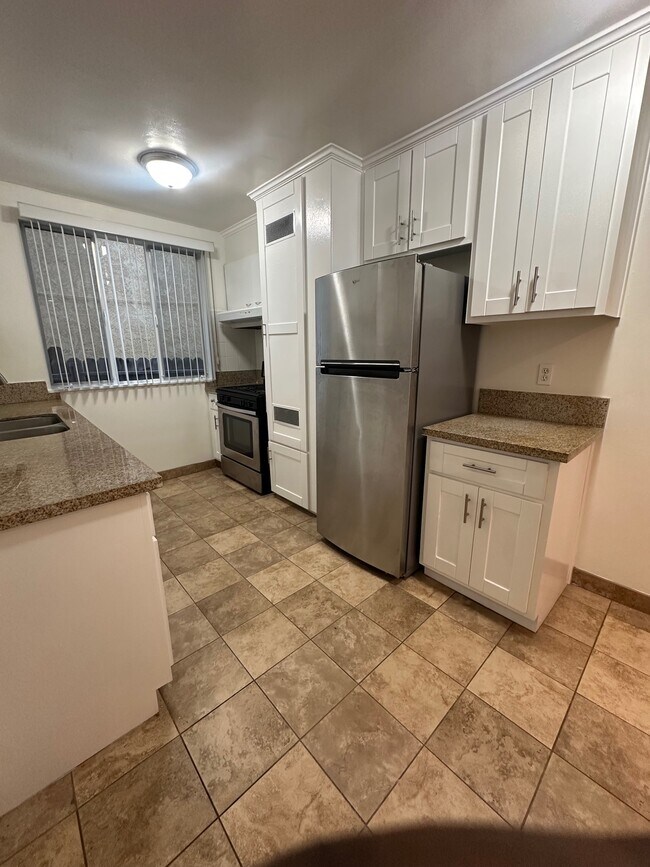 Photo - 2320 W 24th St Unit # 1