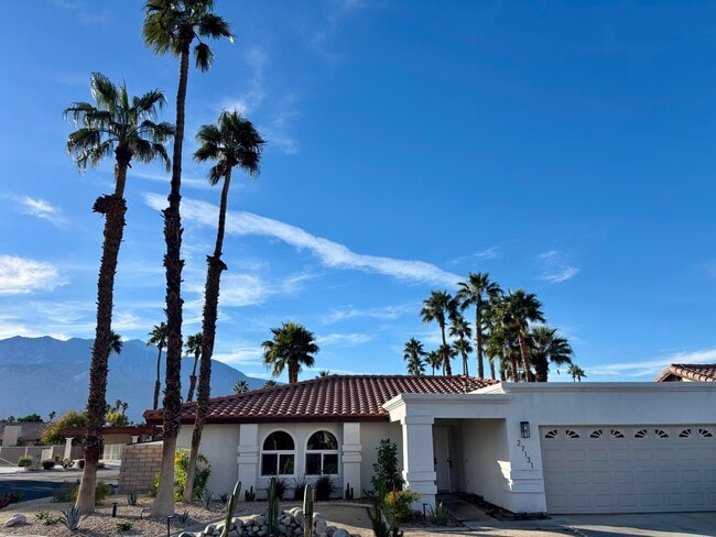 Building Photo - 27131 Shadowcrest Ln